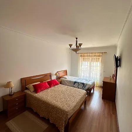 Quarto em Acomodações Particulares Luz Vivenda