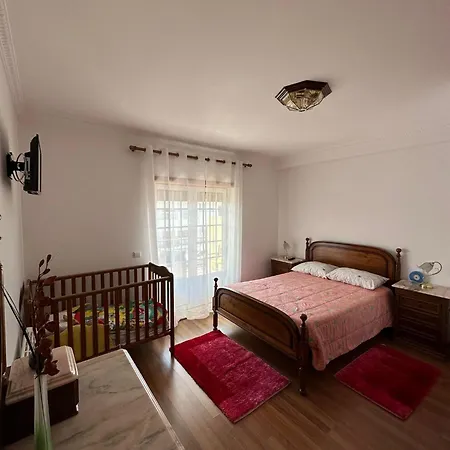 Luz Vivenda Quarto em Acomodações Particulares Nazaré